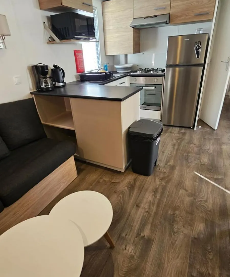Mobil Home 3 Chambres Tout Equipe Avec Accueil Humain 阿旺桥 法国